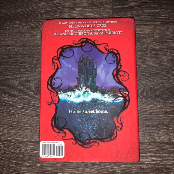 Return to the isle of the lost hard back book - Picture 2 of 2